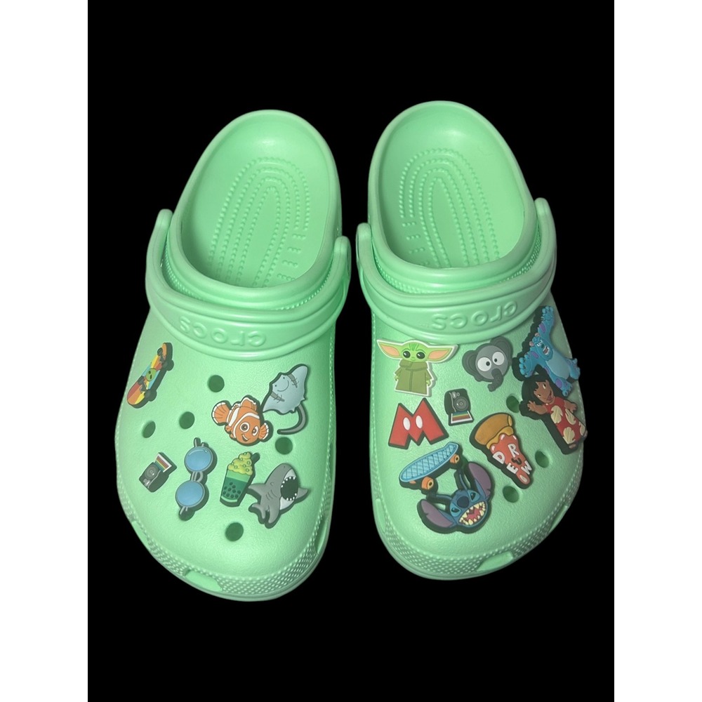 Crocs Classic Clogs Mint Green Mens 6 Womens 8 Disney Pixar Jibbitz Charms